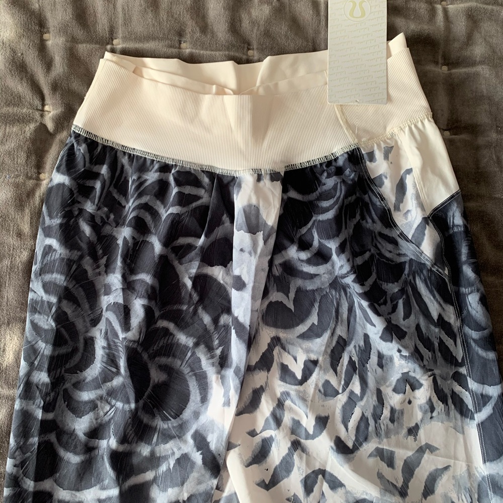 Lululemon Dance to Yoga Pant NWT